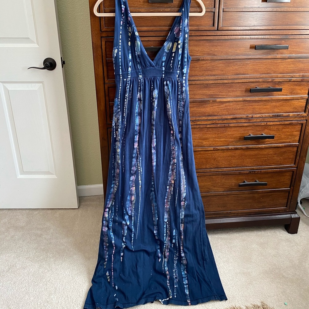 Tie-dye maxi knit dress